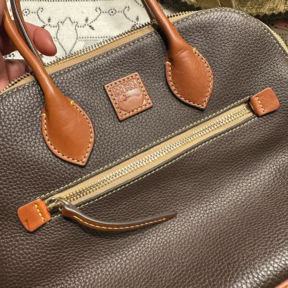 Dooney & Bourke  purse